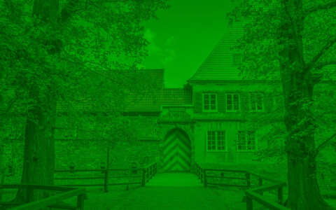 Kloster Dinklage auf grünen Grund – Symbolbild Standortmarketing OM